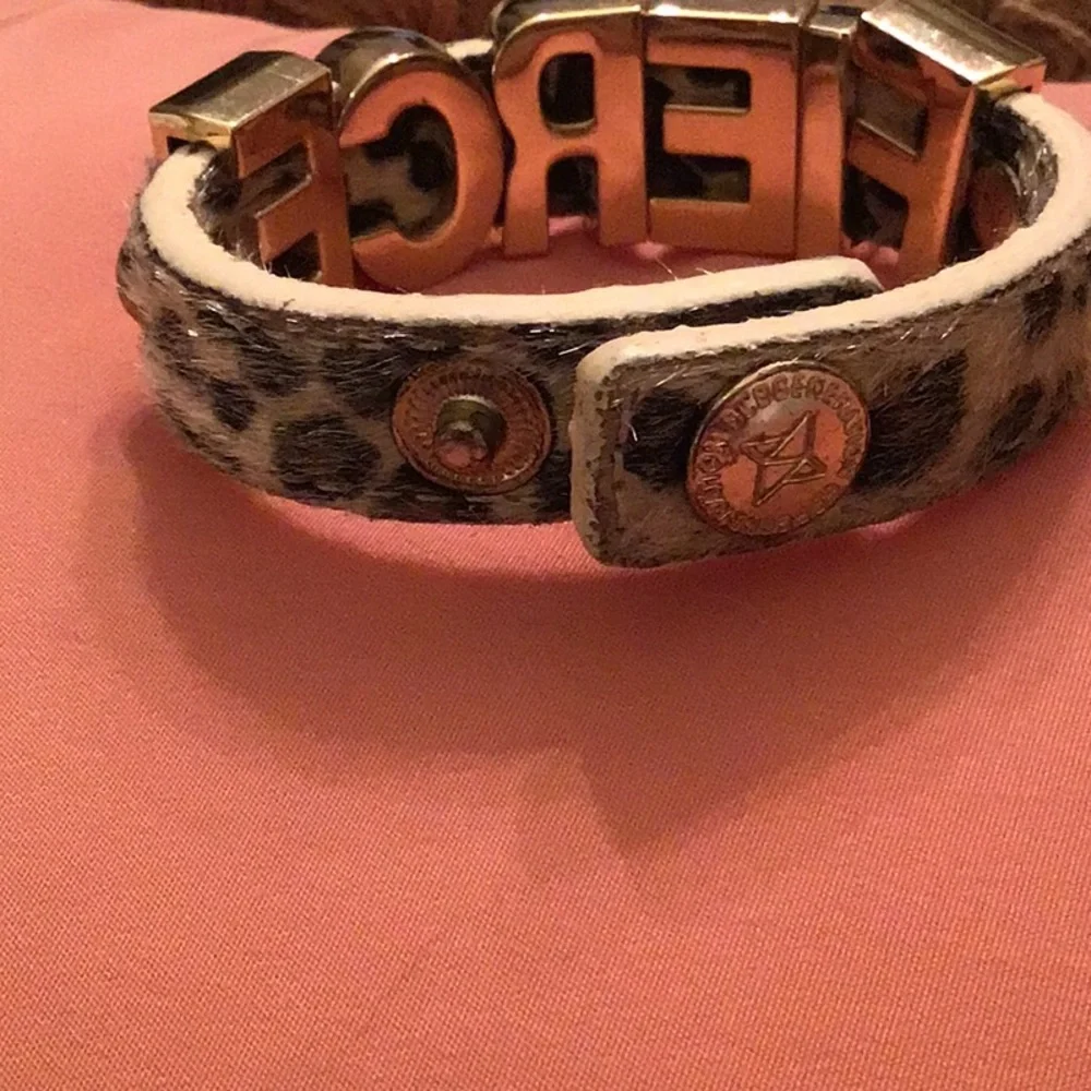 Fierce BCBG Leopard Affirmation Bracelet - Picture 2 of 3